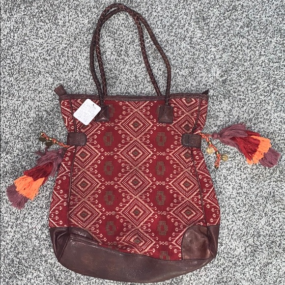 NEW Free People Luma Tapestry Leather Tote Bag Z467-1 - Picture 6 of 8